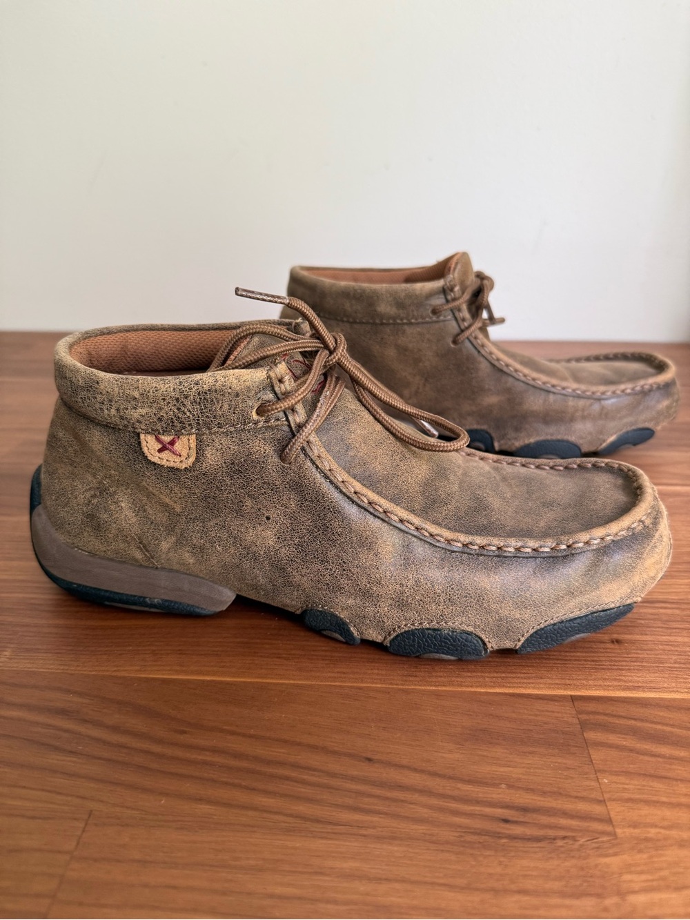 Twisted X Chukka Driving Leather Moccasin in Distressed Saddle Brown, sz 7.5 - Picture 13 of 15